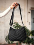 Dámská crossbody kabelka Liva Black Banana Bag