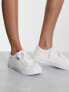 Фото #1 товара Levi's Malibu trainer in white with red tab logo