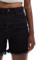 Фото #3 товара DTT longline denim shorts with raw hem in washed black