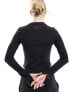 Фото #3 товара Nike One Dri-Fit tight long sleeve top in black