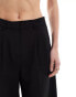 Фото #2 товара Vero Moda Tall wide leg dad trousers in black