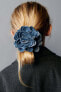 Фото #3 товара Заколка для волос, с джинсовым цветком ZARA