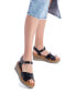 ფოტო #4 პროდუქტის Women's Wedge Cross Strap Sandals By