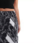 Vero Moda lace print jersey maxi skirt in mono schwarz-weißes Muster, M - EU 38 - фото #4