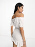 ASOS DESIGN – Minikleid in Weiß mit Carmen-Ausschnitt, Lochstickerei und gesmoktem Detail
