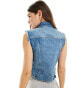 Wrangler shrunken denim vest in mid wash XS - фото #4