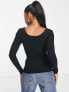 Фото #2 товара Pieces ribbed popper detail top in black