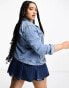 Фото #2 товара ONLY Curve denim jacket in light blue