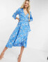 Фото #1 товара Liquorish midi dress with long sleeves in blue floral print