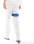 Фото #3 товара Lacoste logo joggers with contrast stripe in white