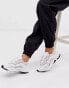 Adidas Originals Ozweego trainers in off white and grey Белый, 45.3 - фото #1