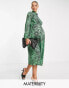 Фото #1 товара Queen Bee maternity nursing dress in green animal print