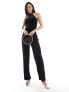 NA-KD – Jumpsuit aus Samt in Schwarz